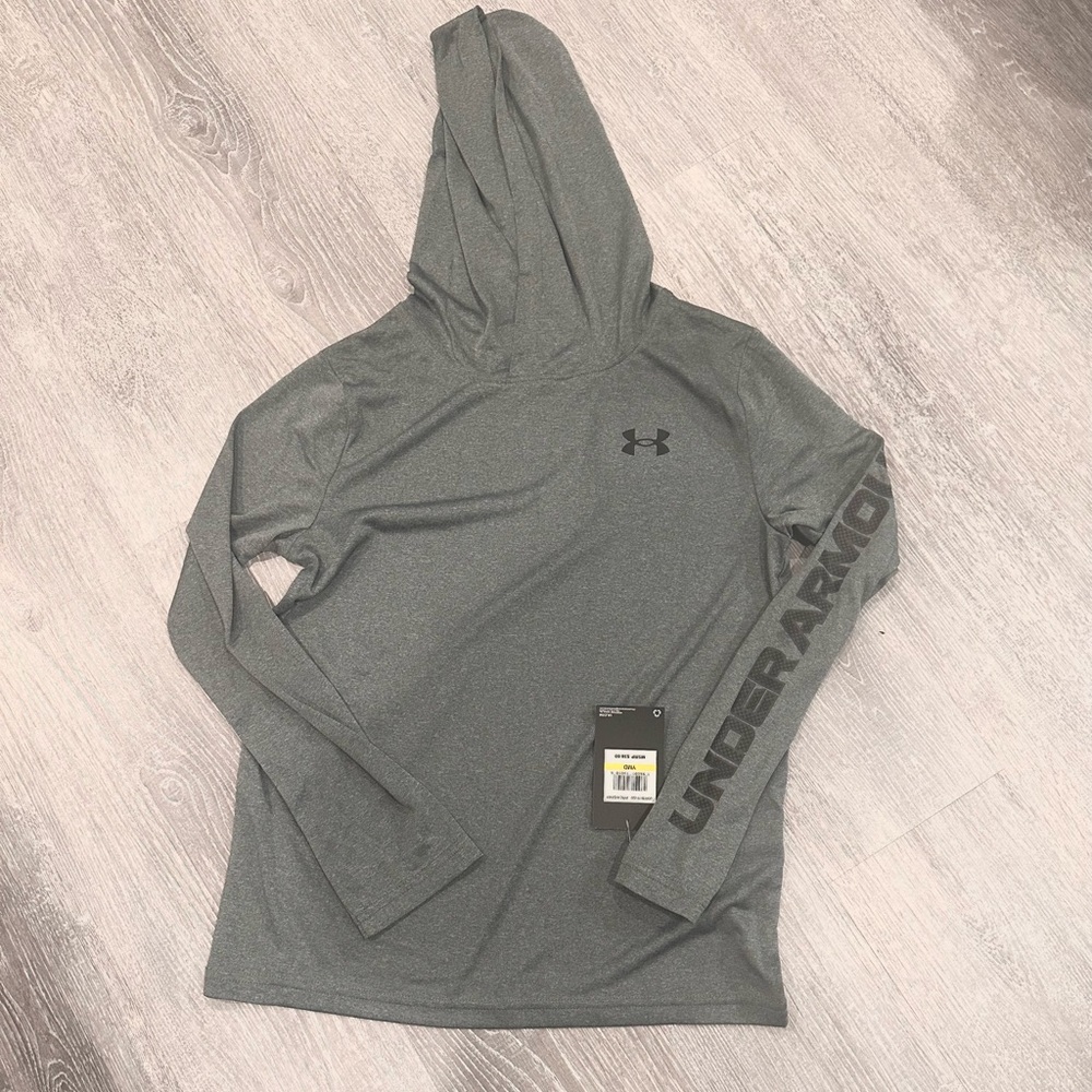 UA hooded long sleeve tee